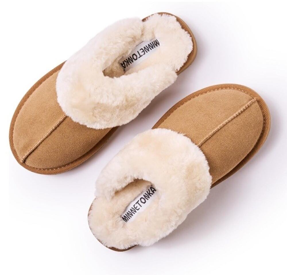 Minnetonka Womens 9 Slippers Chesney Scuff Cinnamon Leather Fuzzy Fur NWOT